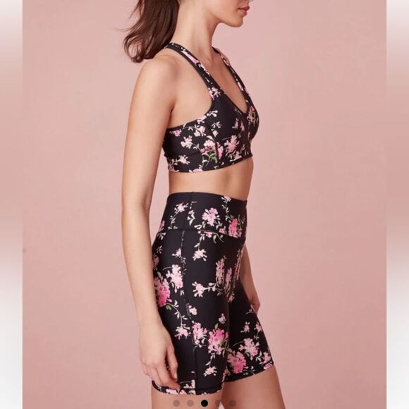 Giada Lightweight Biker Shorts | Aurora Nights - Picture 3 of 5